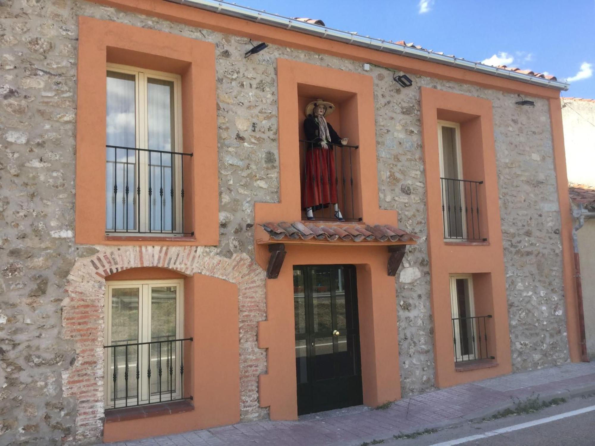 Casa Rural El Horno De La Aldegueela Torrecaballeros Exteriör bild