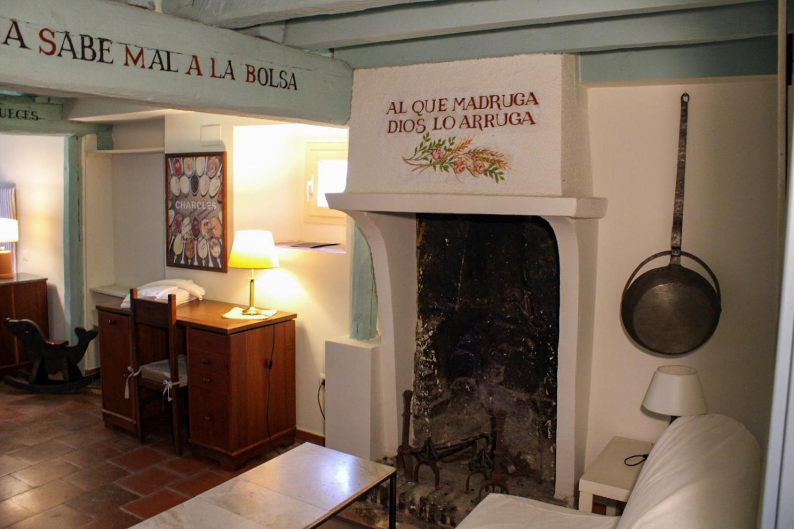 Casa Rural El Horno De La Aldegueela Torrecaballeros Exteriör bild