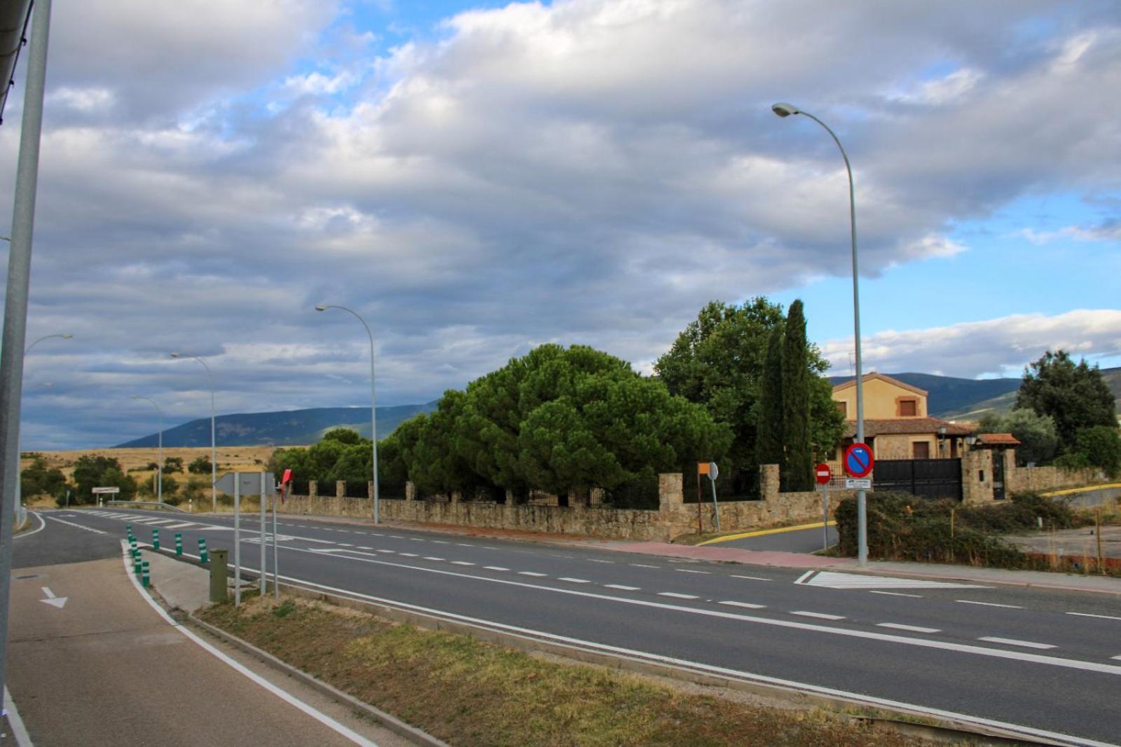 Casa Rural El Horno De La Aldegueela Torrecaballeros Exteriör bild