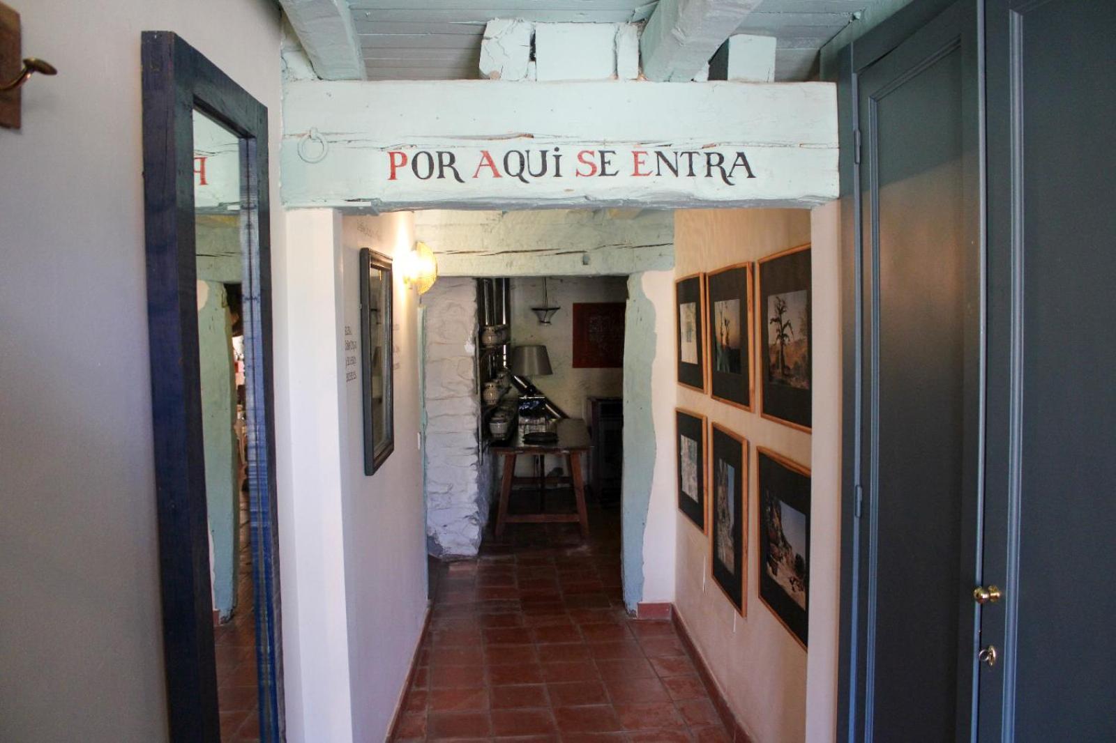 Casa Rural El Horno De La Aldegueela Torrecaballeros Exteriör bild