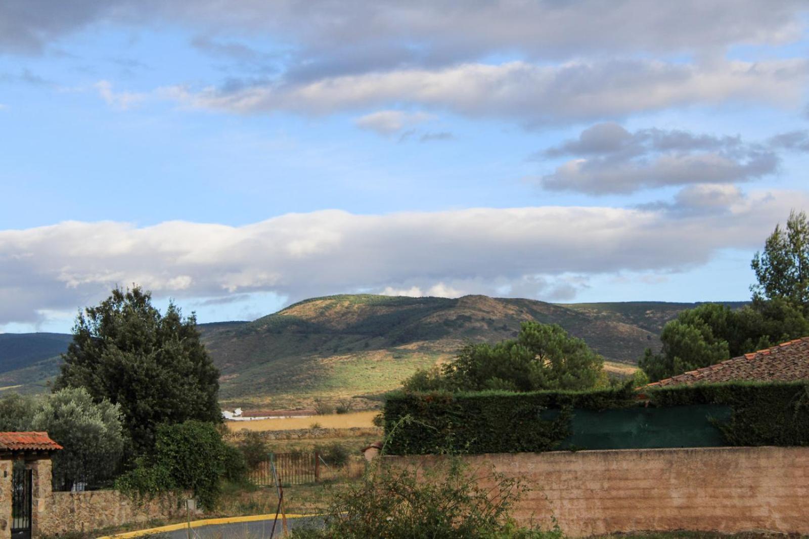 Casa Rural El Horno De La Aldegueela Torrecaballeros Exteriör bild